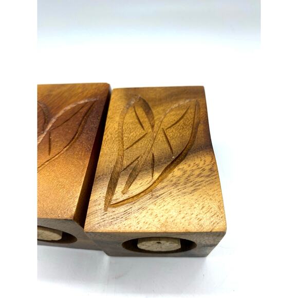 Vintage Wood Mid Century Modern Salt And Pepper Shakers  Wood Rustic
Leaf design - Picture 3 of 6